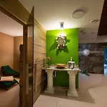 Tulipan Hotel 3*