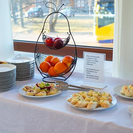 Szálloda Tulipan Tátralomnic