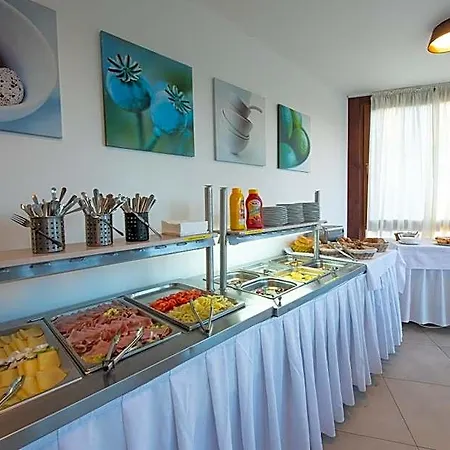 Tulipan Hotel Tatranská Lomnica