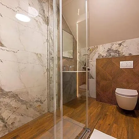 Tulipan Hotel Tatranská Lomnica