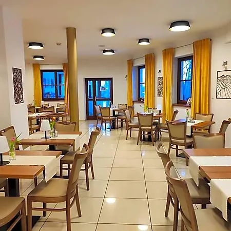 Tulipan Hotel
