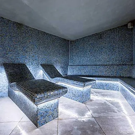 Tulipan Hotel